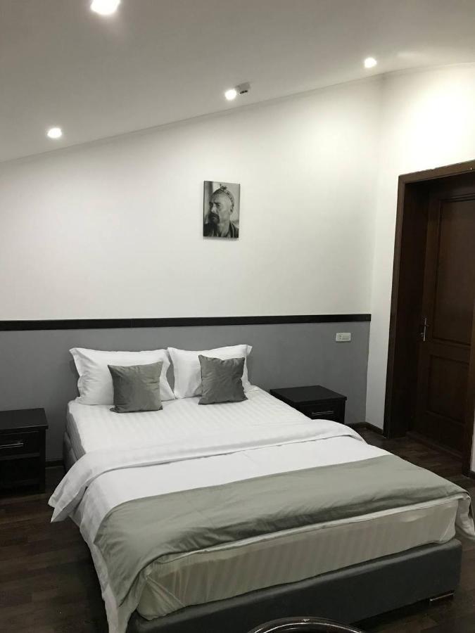 Ikan Registon Hotel Samarkand Exterior foto